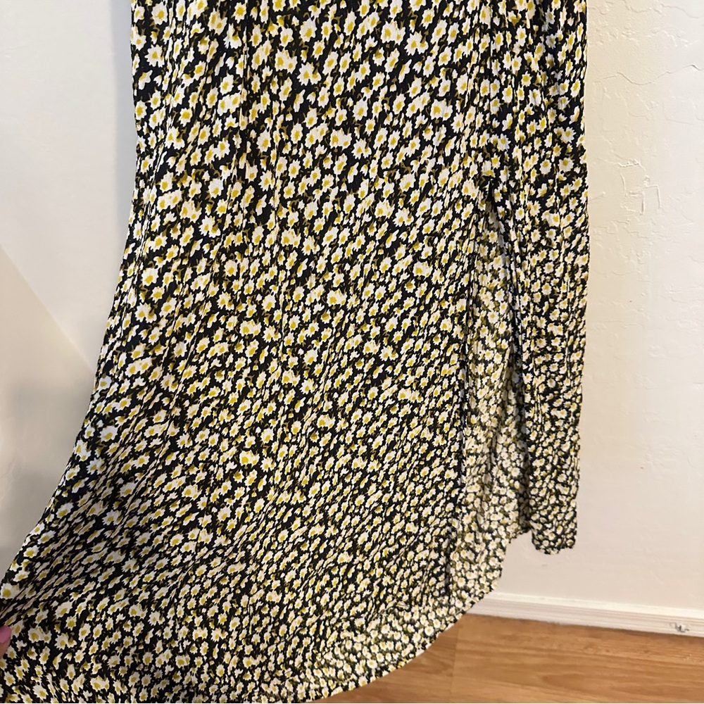 RVCA Black Floral Short Sleeve Backless Midi Dress Size XS - Picture 5 of 7